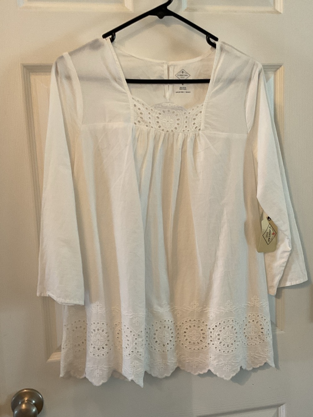 St John’s Bay NWT Womens White/Off White Medium 3/4 Sleeve Blouse